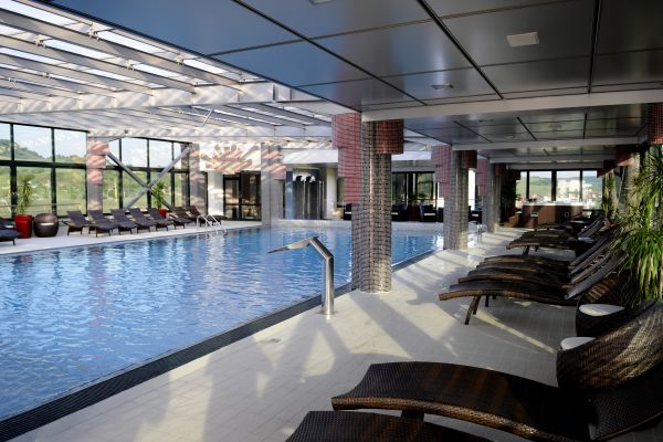 Business Hotel Conference Center & Spa (Tirgu-Mures)